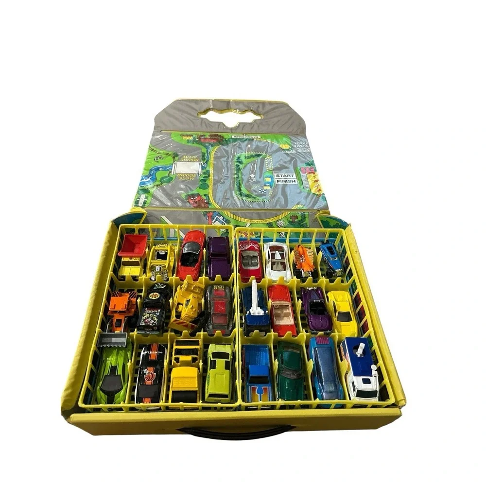 Vintage Matchbox‎ Case And 26 Cars Mostly All Vintage 90's